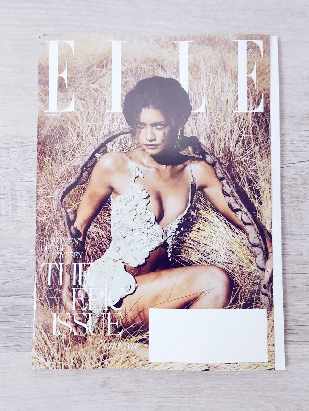 🍭7/$15 Elle Magazine Summer 2026 Zendaya
